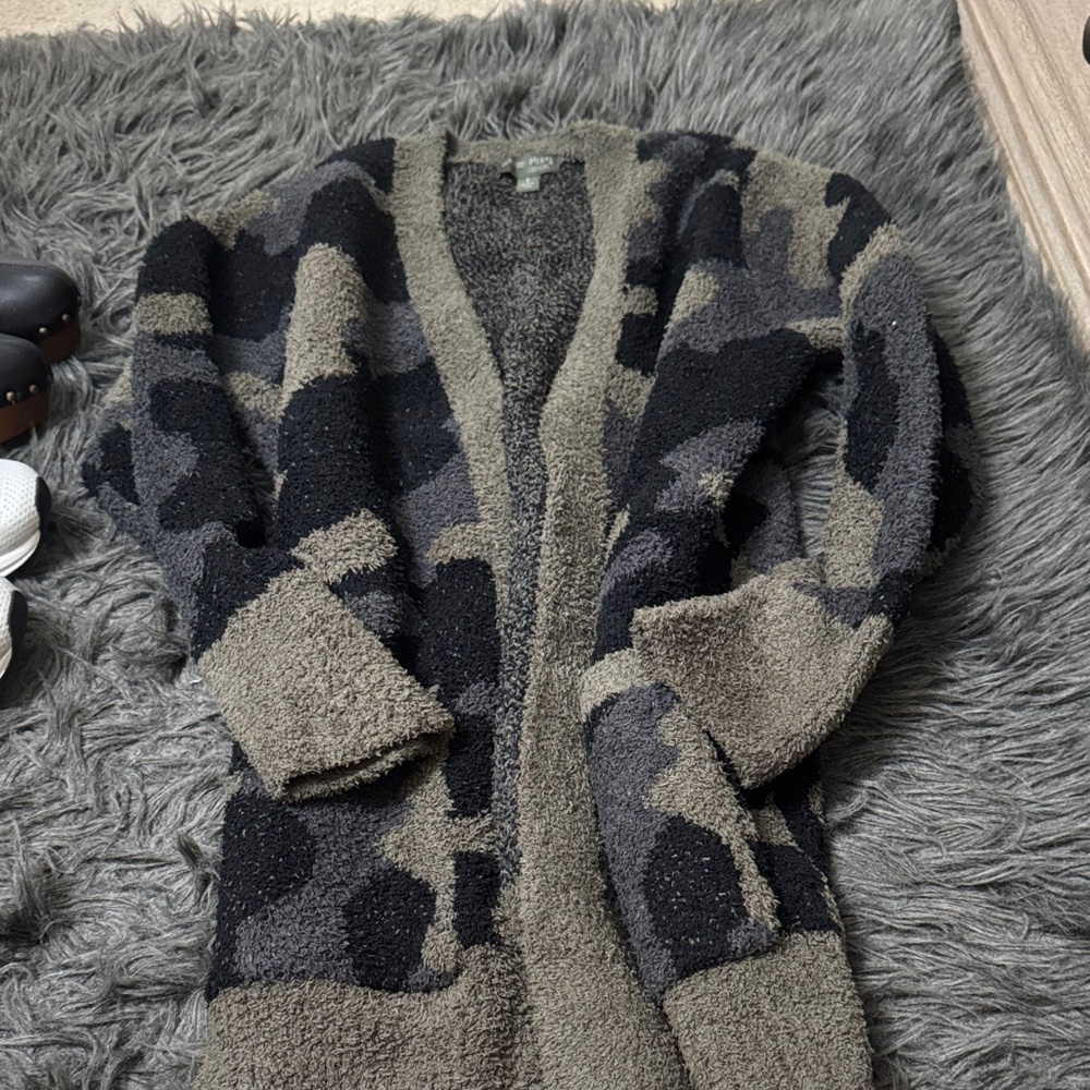 Barefoot Dreams Black and Gray Camouflage Cardigan
